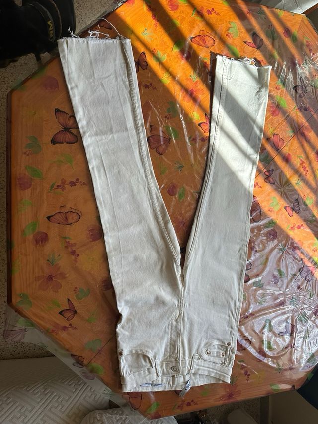 Pantalones campana beige