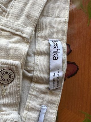 Pantalones campana beige
