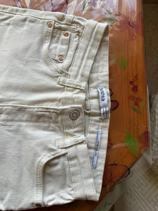 Pantalones campana beige