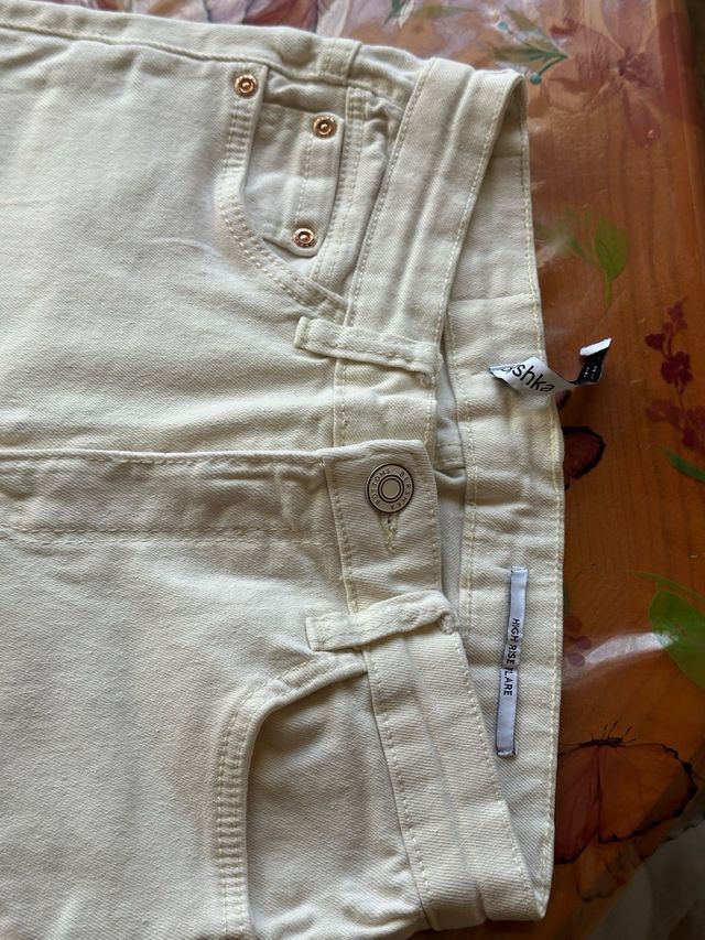 Pantalones campana beige