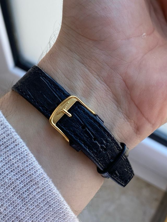 Reloj Longines Quartz Dorado y Negro