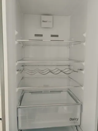 Bandeja y cristal Beko RCNA 406E60XBN