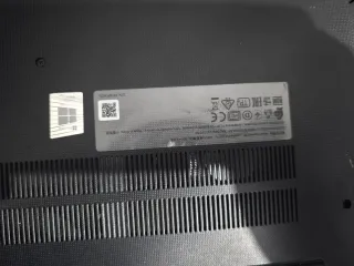 Portátil Lenovo V15 Negro