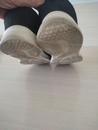 Zapatillas deportivas mujer negras y blancas