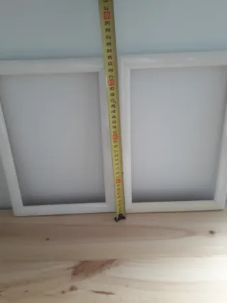 Marcos de madera blancos (2 unidades).