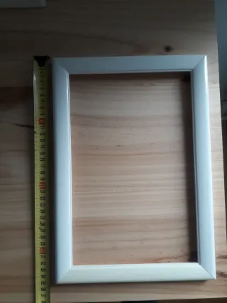 Marcos de madera blancos (2 unidades).