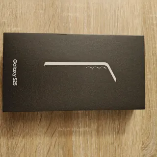 Samsung Galaxy S25 Caja Negra