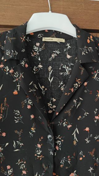 Vestido corto estampado Pull&Bear manga larga