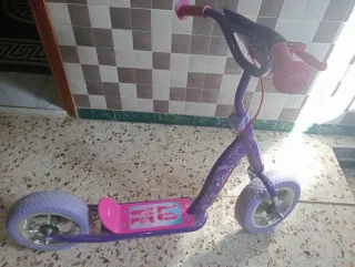 Patinete infantil morado
