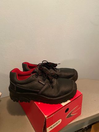 Zapatos de seguridad Cofra Talla 36