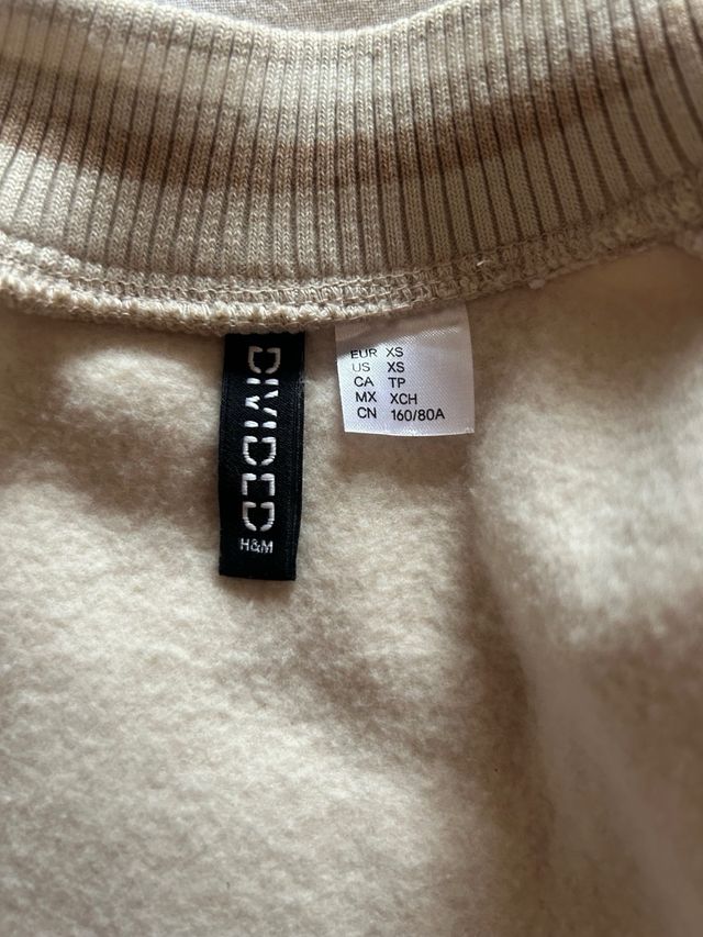 Bomber beisbolera beige y marrón