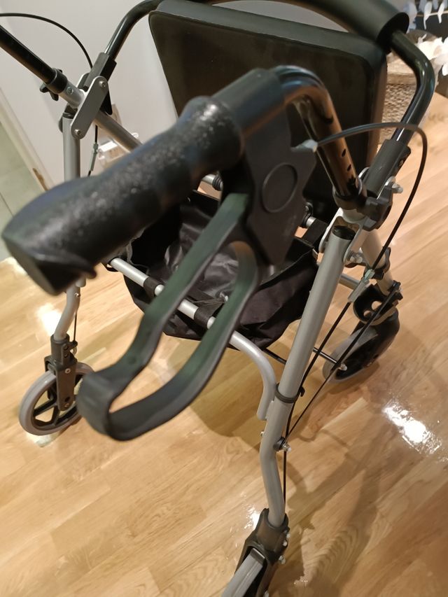 Andador ligero y manejable