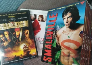 Colección DVDs Smallville. Regalo además un DVD de
