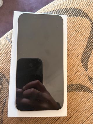 iPhone 16 E - Salud Batería 100%