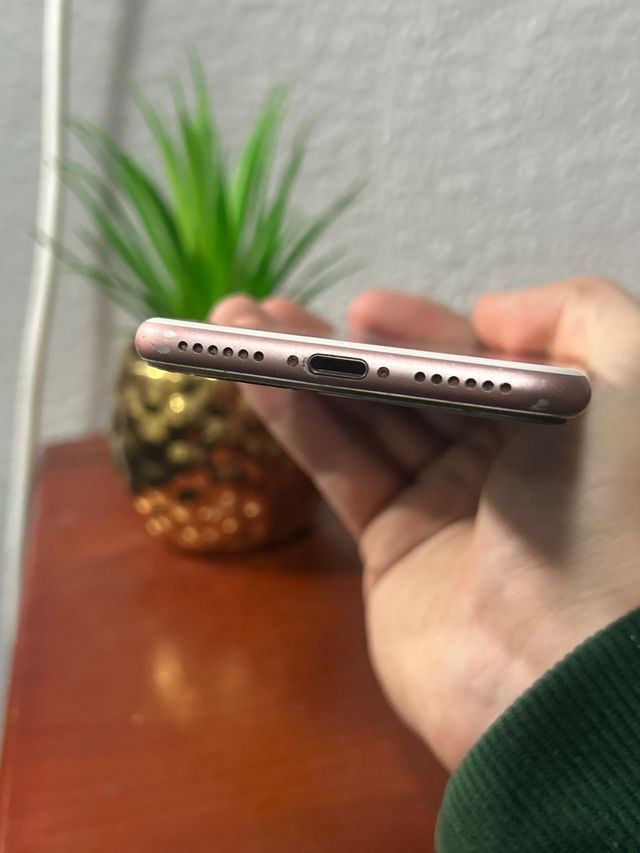 iPhone 7 Rose Gold - Batería Agotada