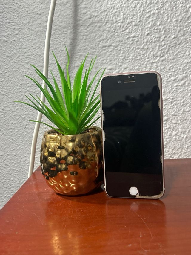 iPhone 7 Rose Gold - Batería Agotada