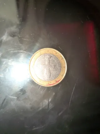 Due monete rare, del valore massimo di 100€ ciascuna