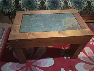 Mesa auxiliar madera y piedra
