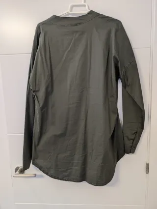 Blusa verde militar diseño italiano talla única