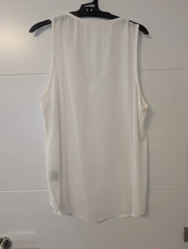 Blusa tirantes blanca con abalorios