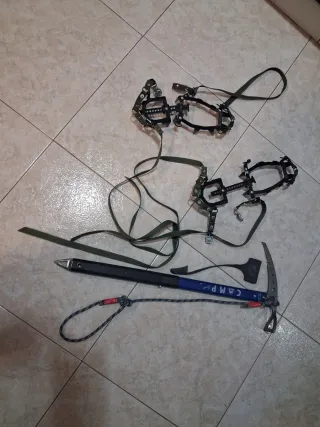 RAMPONI E GHIACCIO DA ALPINISMO CAMP