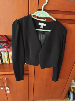 Torera negra H&M Talla 42