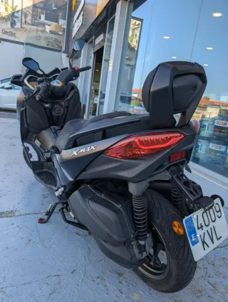 Yamaha XMAX 300 Iron Max