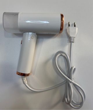 Vaporizador de ropa portátil