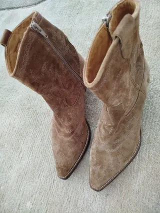 Botines Alpe de piel marrón, nuevo 