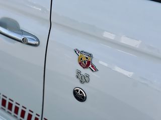 Abarth 595 Yamaha Edition