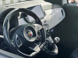 Abarth 595 Yamaha Edition