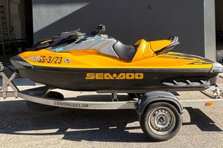 Moto de agua Sea Doo GTR 230