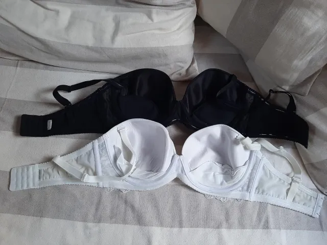 Yamamay reggiseni beige e neri bianchi