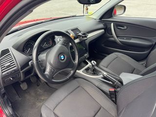 BMW Serie 1 118d, Diesel. 2011