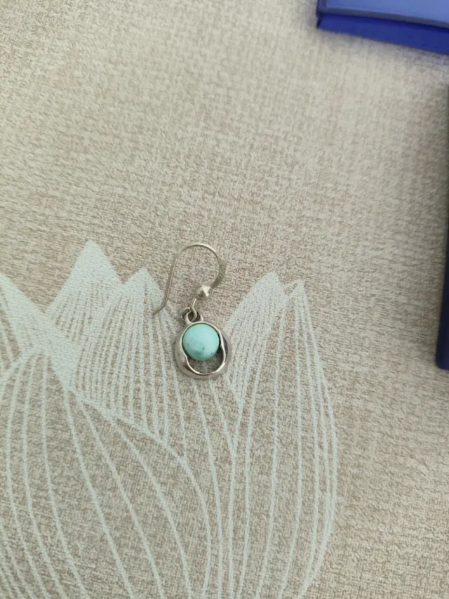 Conjunto collar y pendientes Yunicorvis. 