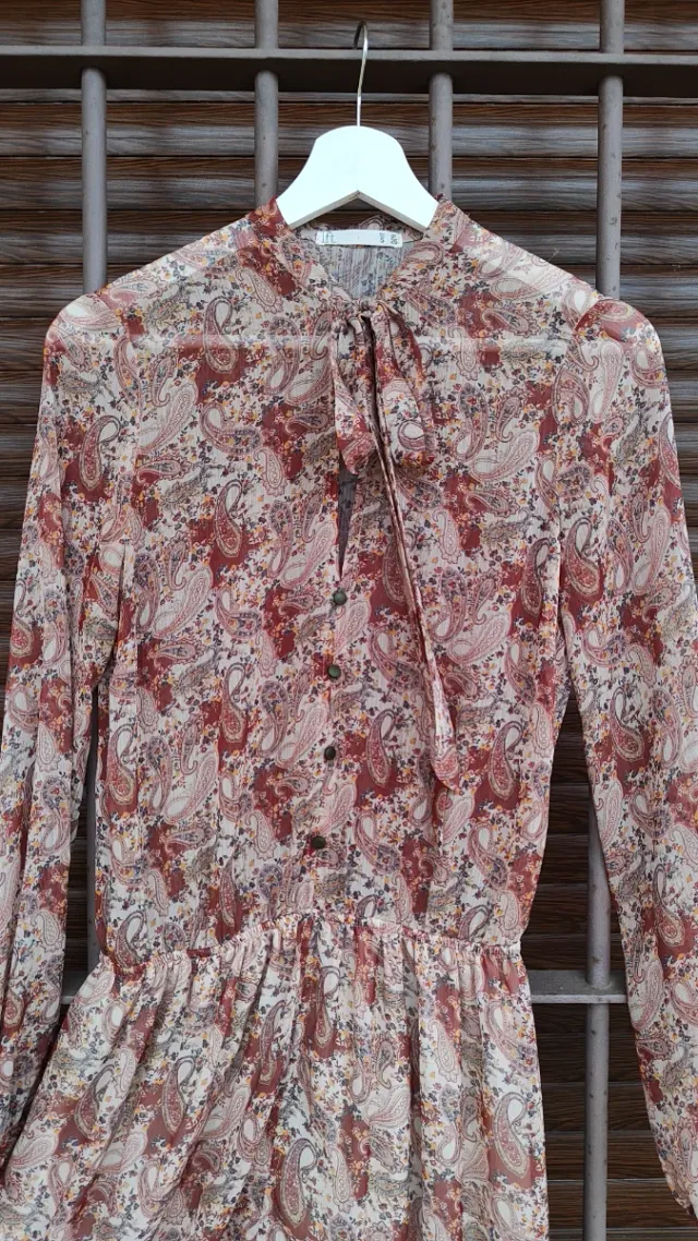 Vestido Lefties estampado paisley