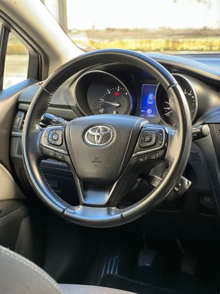 Toyota Avensis SW Advance 1.6 D4D 115cv 2015