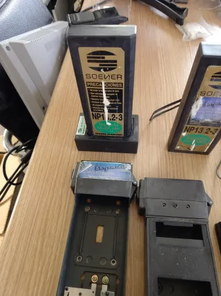 Lote Baterías Cámara Li-Ion y Plomo.