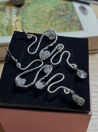 Orecchini handmade con pietre, stile boho - gotic