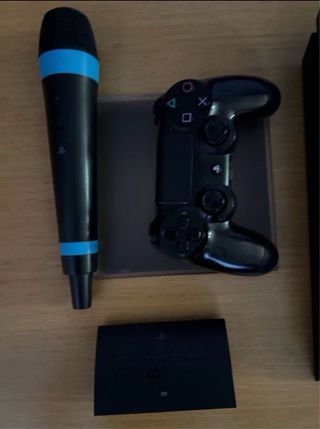 Consola PS4 + 2 Mandos + Juego Spider-Man