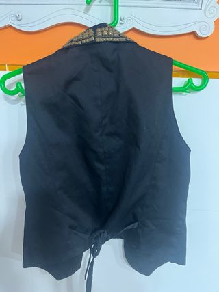 Chaleco Zara Negro Dorado Adornado