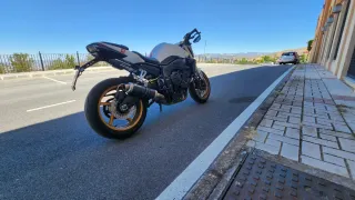 Yamaha FZ1-N Blanca