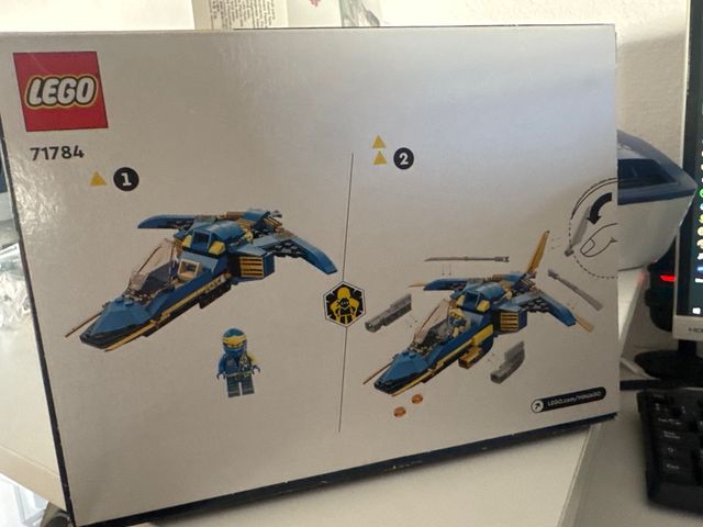 LEGO Ninjago Jay's Lightning Jet EVO 71784