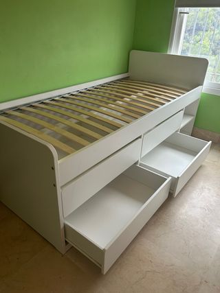 Cama individual Sklat de Ikea con almacenaje