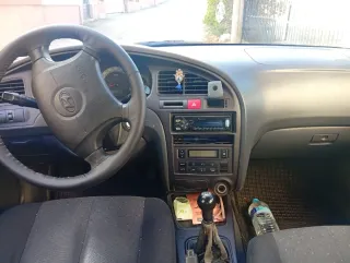 Hyundai Elantra 2004