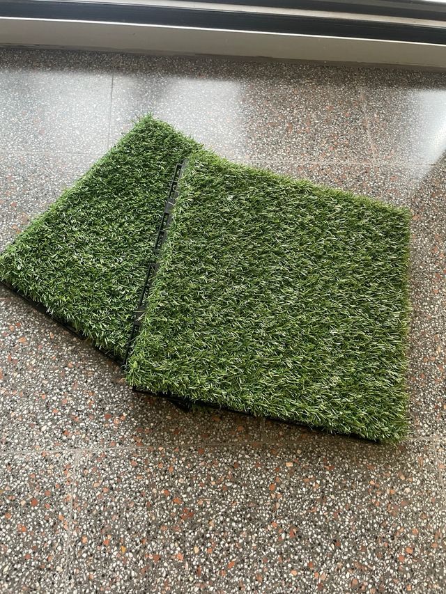 RUNNEN Césped artificial IKEA. 30 unidades