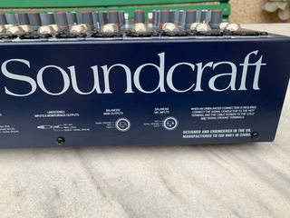 Mesa de mezclas Soundcraft EPM 8