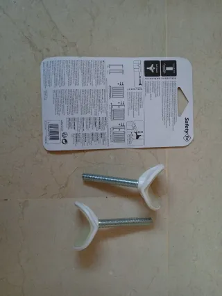 Tornillos Y-spindle para barrera Safety 1st