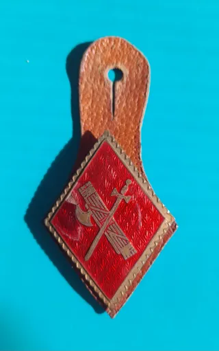 Insignias Guardia Civil y Legión Española