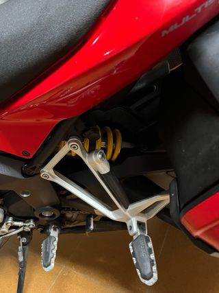 Ducati Multistrada 1200S Roja